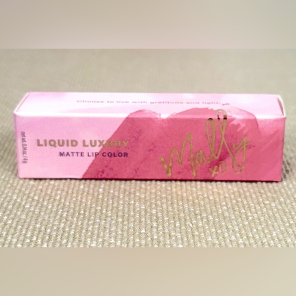 Mally Beauty, NWT, Liquid Luxury Matte Lip Color in the shade Rose.
